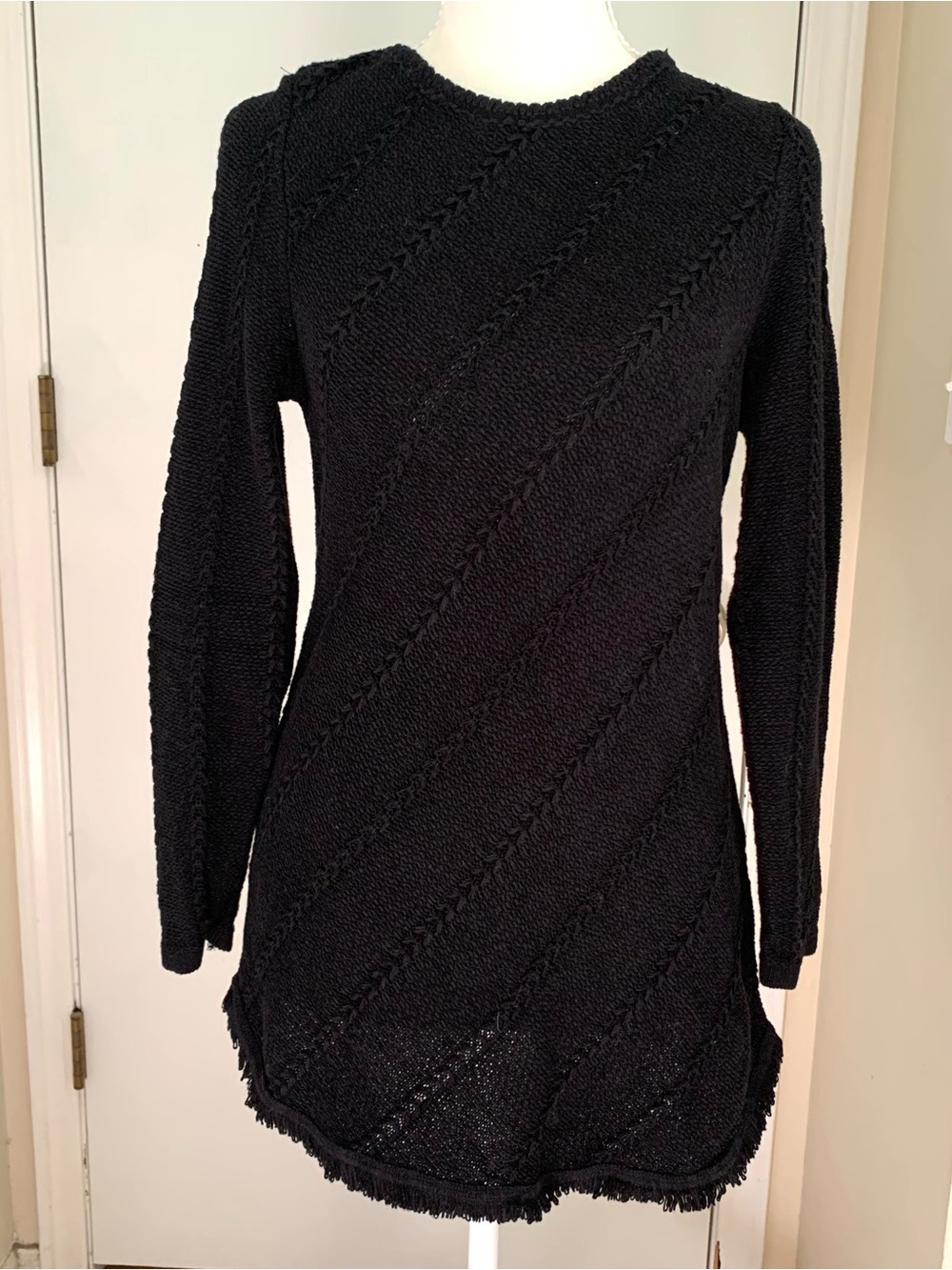 Chico's Tunic Sweater Cable Knit Classic Black Fringe Hem Sz 0 (S) Cotton Blend